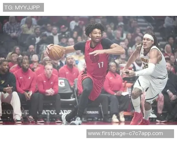 2021年勇士与开拓者激战回顾：精彩瞬间与关键时刻分析